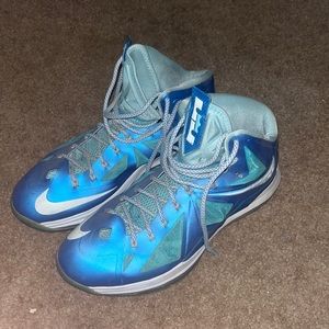 Lebron x blue diamond